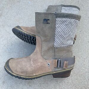 🆕 Listing!  Sorel | 'Slim Shortie' Light Brown and Gray Suede Boots